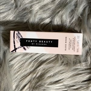 Fenty Beauty Gloss Bomb